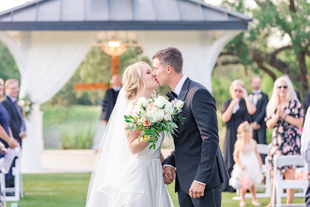 Kendall-Point-Texas-Wedding-Venue-Dawn-Elizabeth-Studios-32