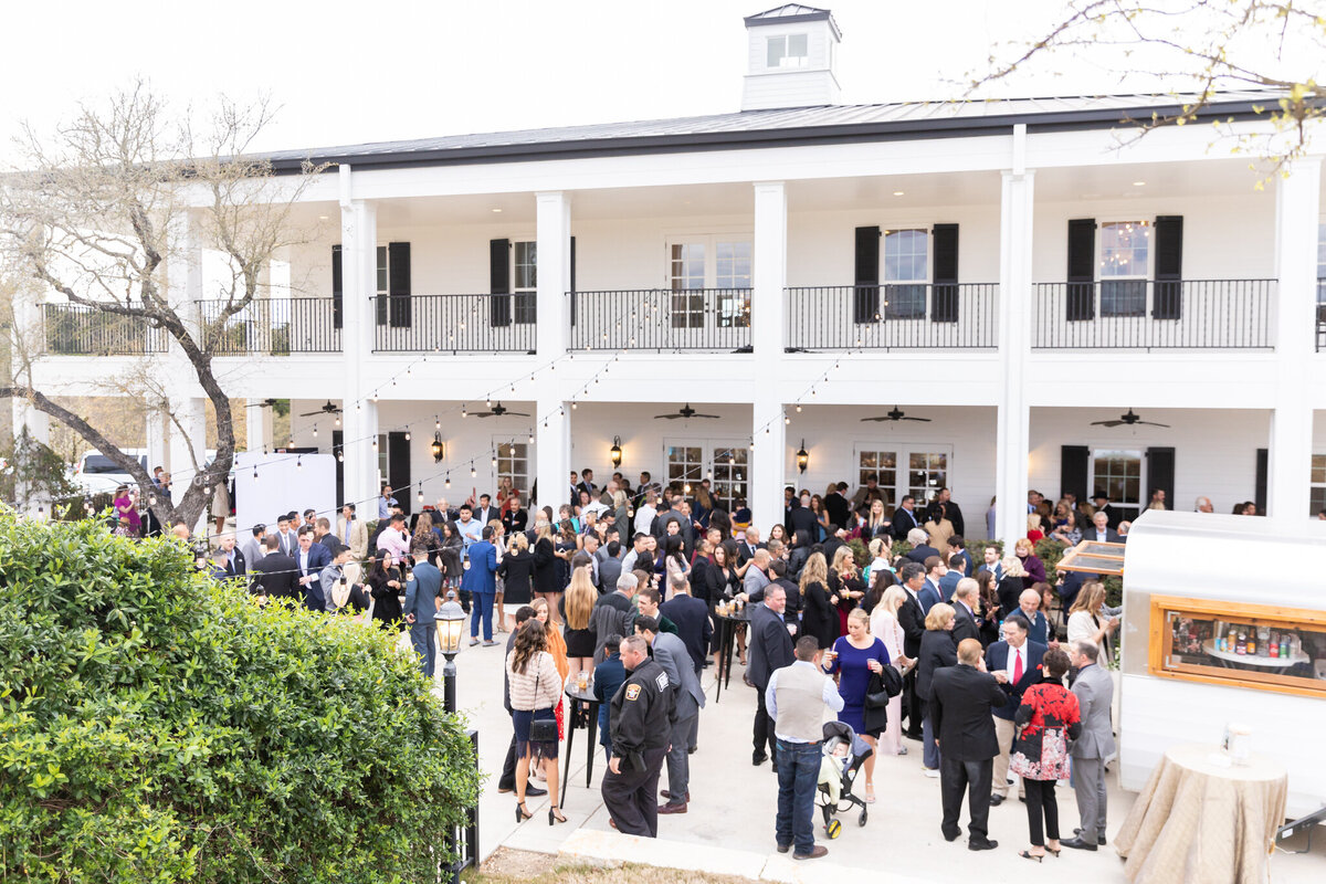 Kendall-Point-Texas-Wedding-Venue-Dawn-Elizabeth-Studios-00126