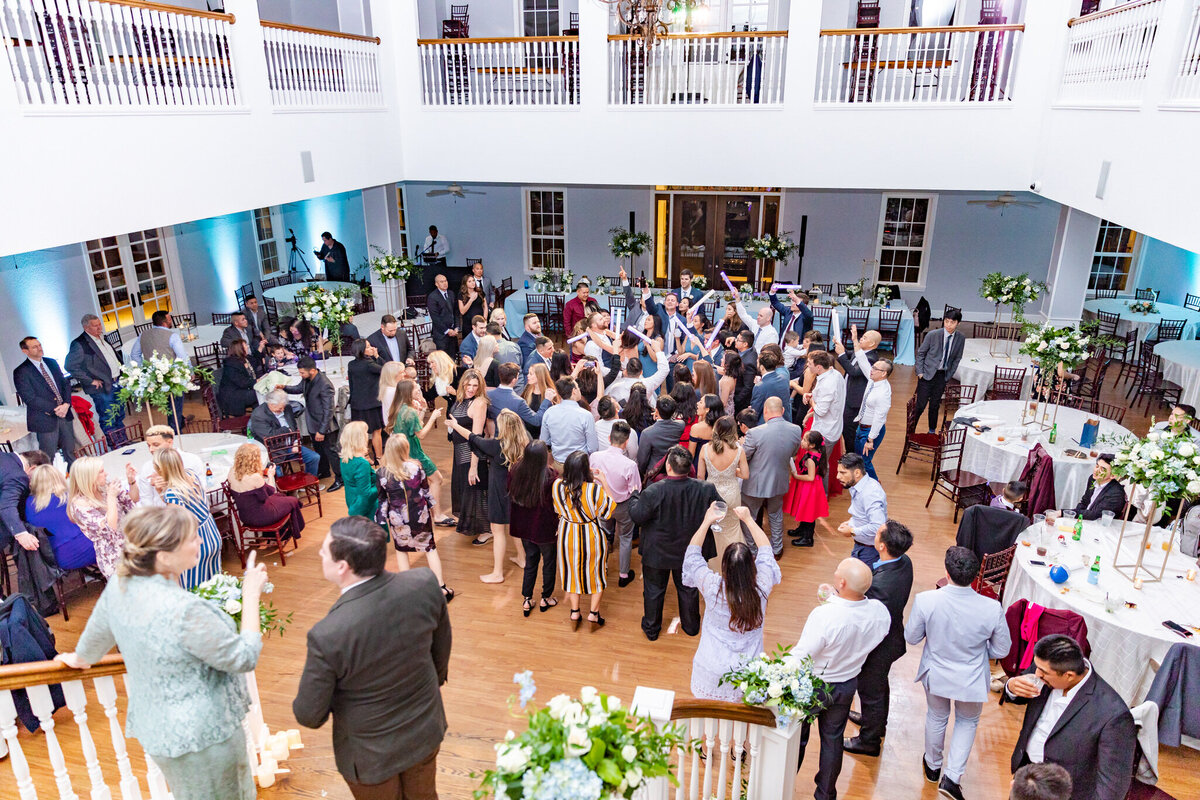 Kendall-Point-Texas-Wedding-Venue-Dawn-Elizabeth-Studios-00130