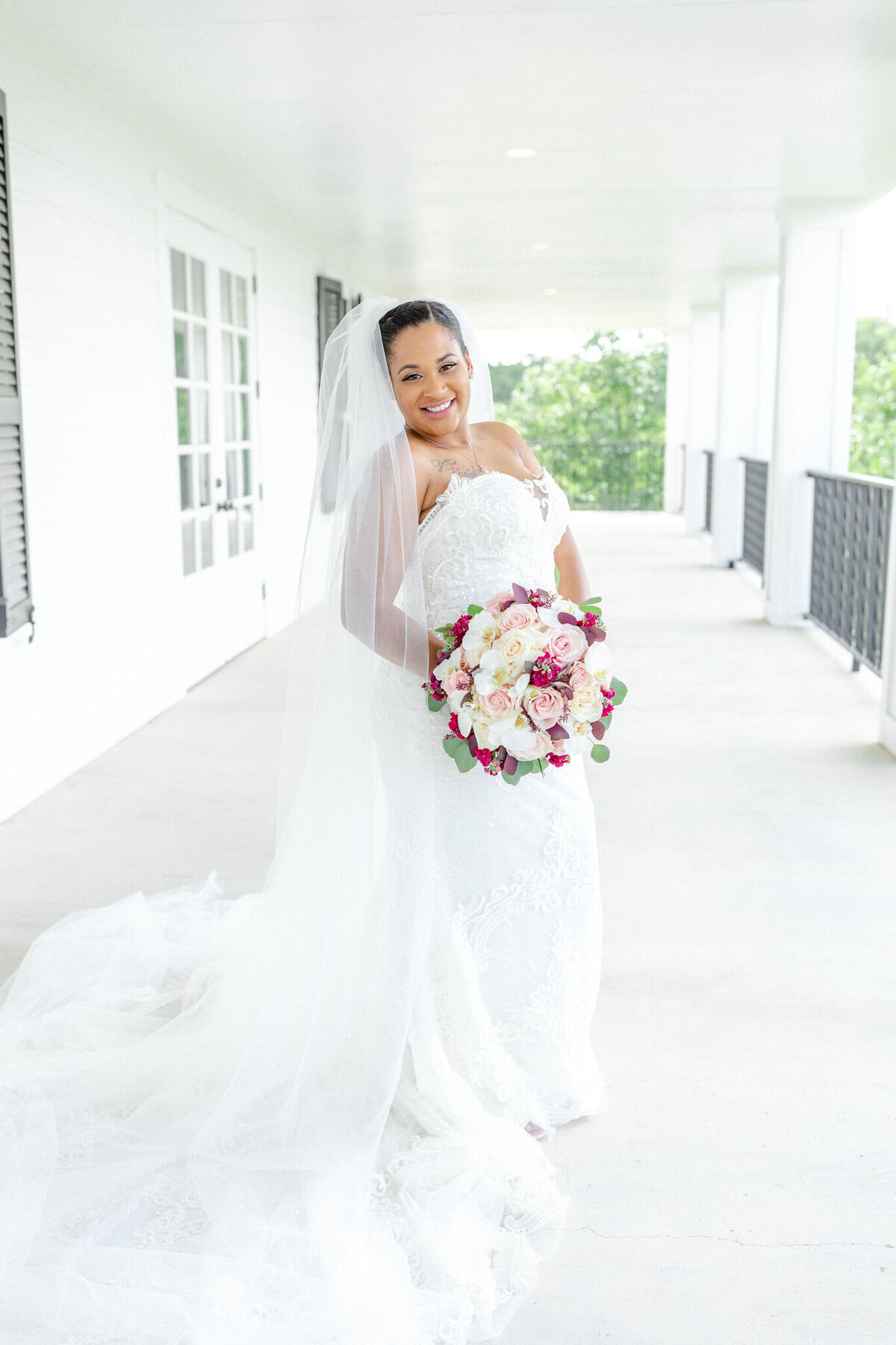 Kendall-Point-Texas-Wedding-Venue-Jessica-Chole-Photography-26