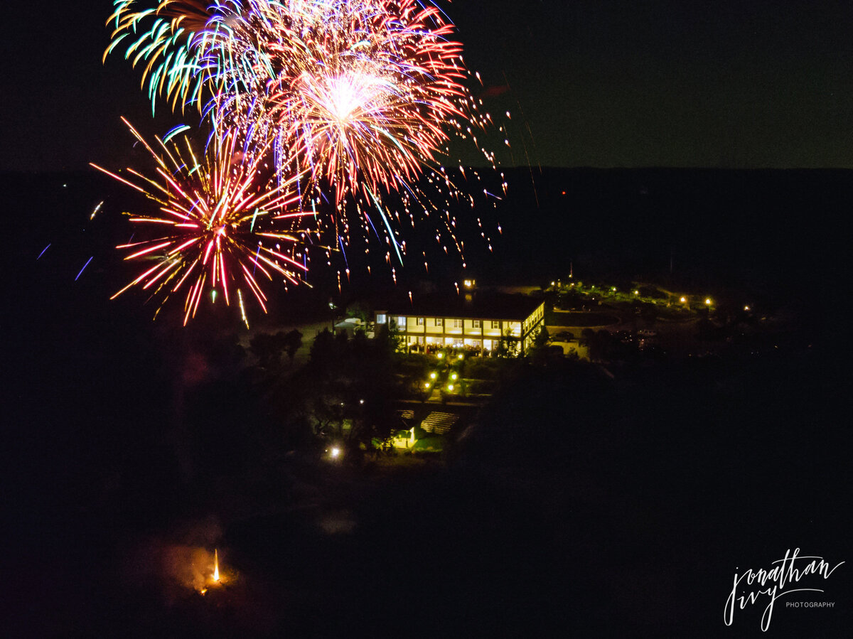 Kendall-Point-Texas-Wedding-Venue-Jonathan-Ivy-Photo-00001