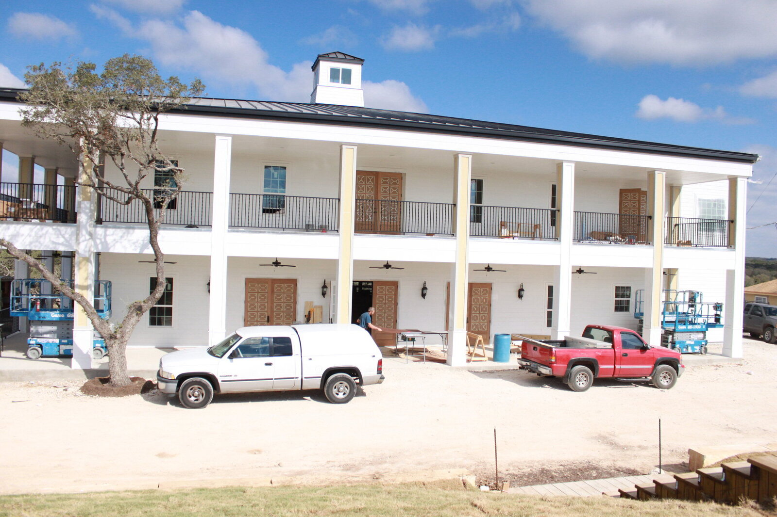 The building of Kendall Point.